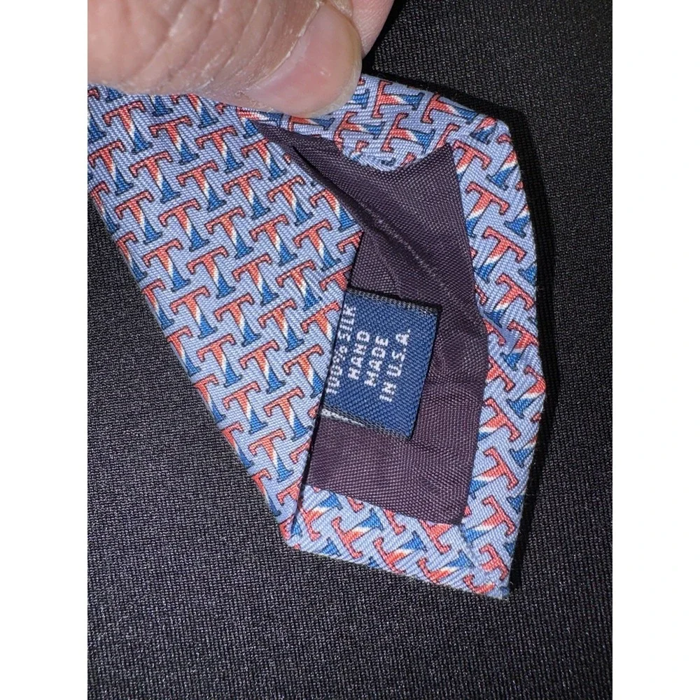 Vineyard‎ Vines Taft School Themed Men's Necktie 59